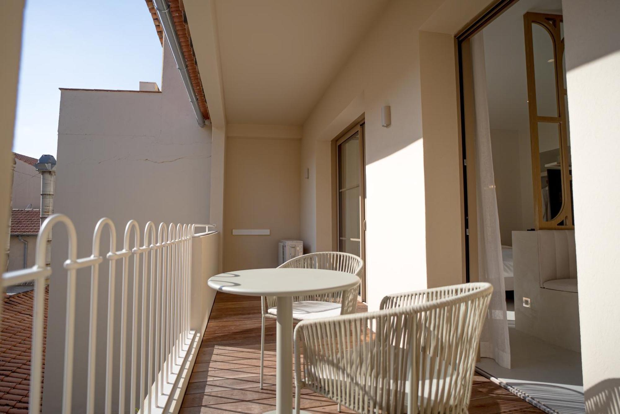 Studios Raffines Avec Terrasses - Plages, Ville Et Gare A Pied - Maison Raphael Сен-Рафаель Екстер'єр фото